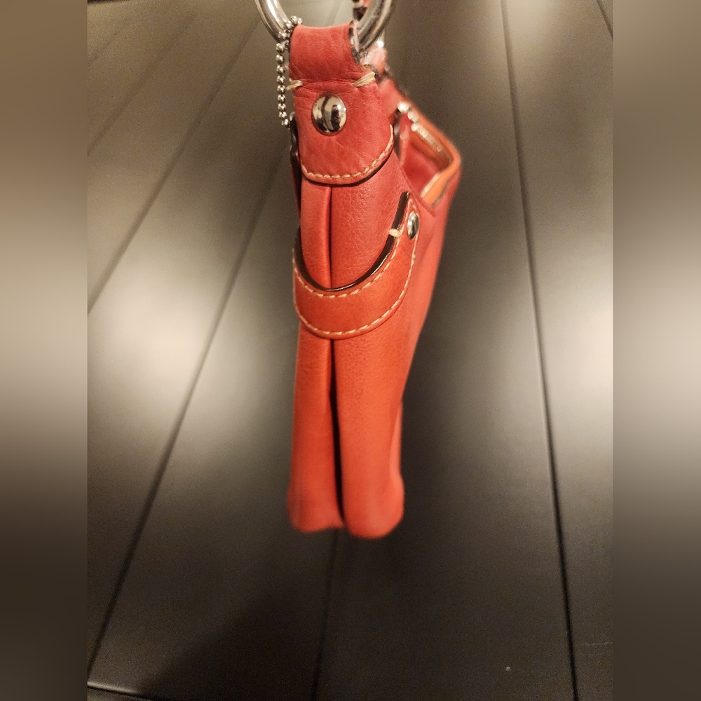 vintage Coach Ergo Hobo bag in red milled leather. - Picture 2 of 12